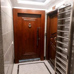 درب ضد سرقت لوکس با طراحی مدرن و کلاسیک کد 30404 3 درب ورودی چوبی لوکس مدل دولنگه با طراحی مدرن و کلاسیک کد 30404