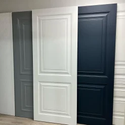 درب MDF کلاسیک با قاب برجسته در رنگهای سفید، طوسی و سورمهای کد 30298 8 درب MDF کلاسیک با قاب برجسته در رنگهای سفید، طوسی و سورمهای