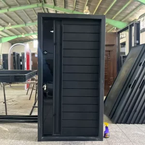 درب ضد سرقت مشکی مدرن | خرید درب ضد سرقت با طراحی افقی لوکس از فانوس دیزاین