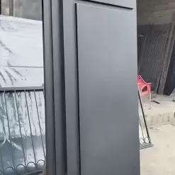 درب حیاط آهنی مدرن مشکی مدل مینیمال با رنگ الکترواستاتیک - کد 30164 10 درب حیاط آهنی مدرن مشکی مدل مینیمال با رنگ الکترواستاتیک - کد 30164