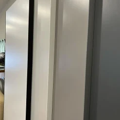 درب مدرن چهار رنگ | پنل عمودی سفید تا خاکستری کد 30585 5 درب مدرن چهار رنگ با پنلهای عمودی