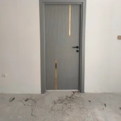 درب مدرن طوسی با شیشه طلایی مدل هندسی کد 30509