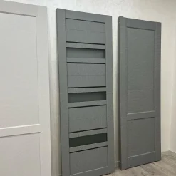 درب داخلی مدرن طوسی مدل Horizon با پنل افقی و شیشه مات کد 30593 9 درب داخلی مدرن طوسی