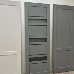 درب داخلی مدرن طوسی مدل Horizon با پنل افقی و شیشه مات کد 30593 10 درب داخلی مدرن طوسی