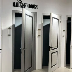 درب داخلی مدرن مدل آرتا | طراحی مینیمال با پنل برجسته و رنگ طوسی کد 30320 13 درب داخلی مدرن مدل آرتا