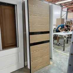 Modern light MDF door with black strip | فانوس دیزاین تولید کننده انواع درب اتاق ، ضد سرقت، درب ورودی و ضد آل