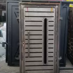 درب فلزی مدرن طرح شیار افقی | استحکام بالا و طراحی خاص کد 30176