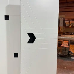 درب MDF سفید مدرن مدل هندسی مشکی کد 30649