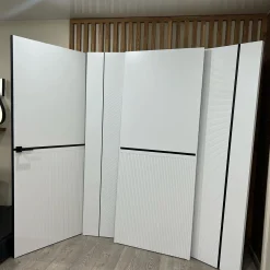 Modern white MDF door with vertical 2 | فانوس دیزاین تولید کننده انواع درب اتاق ، ضد سرقت، درب ورودی و ضد آل