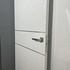 درب مدرن سفید مدل اسکاندیناوی