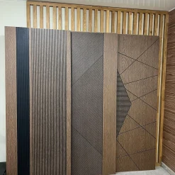 درب چوبی مدرن طرح شیار مشکی مدل گردویی