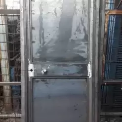 درب آهنی انباری ساده طوسی تیره با ساختار مقاوم کد 30171 3 درب آهنی انباری ساده طوسی تیره با ساختار مقاوم کد 30171