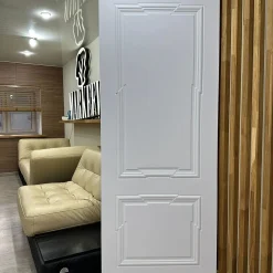 درب اتاقی MDF سفید مدل نئوکلاسیک طرح گوشه‌دار