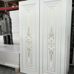 White luxury door 1 3 | فانوس دیزاین تولید کننده انواع درب اتاق ، ضد سرقت، درب ورودی و ضد آل
