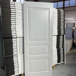 درب MDF نئوکلاسیک سفید با قاب ساده سهتکه کد 30297 11 درب MDF نئوکلاسیک سفید با قاب ساده سهتکه