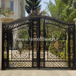 درب حیاط فلزی کلاسیک - کد 30190