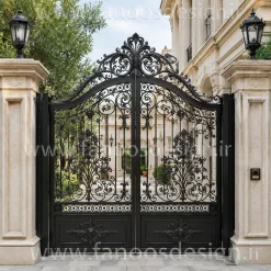 درب حیاطی فرفورژه کلاسیک دو لنگه