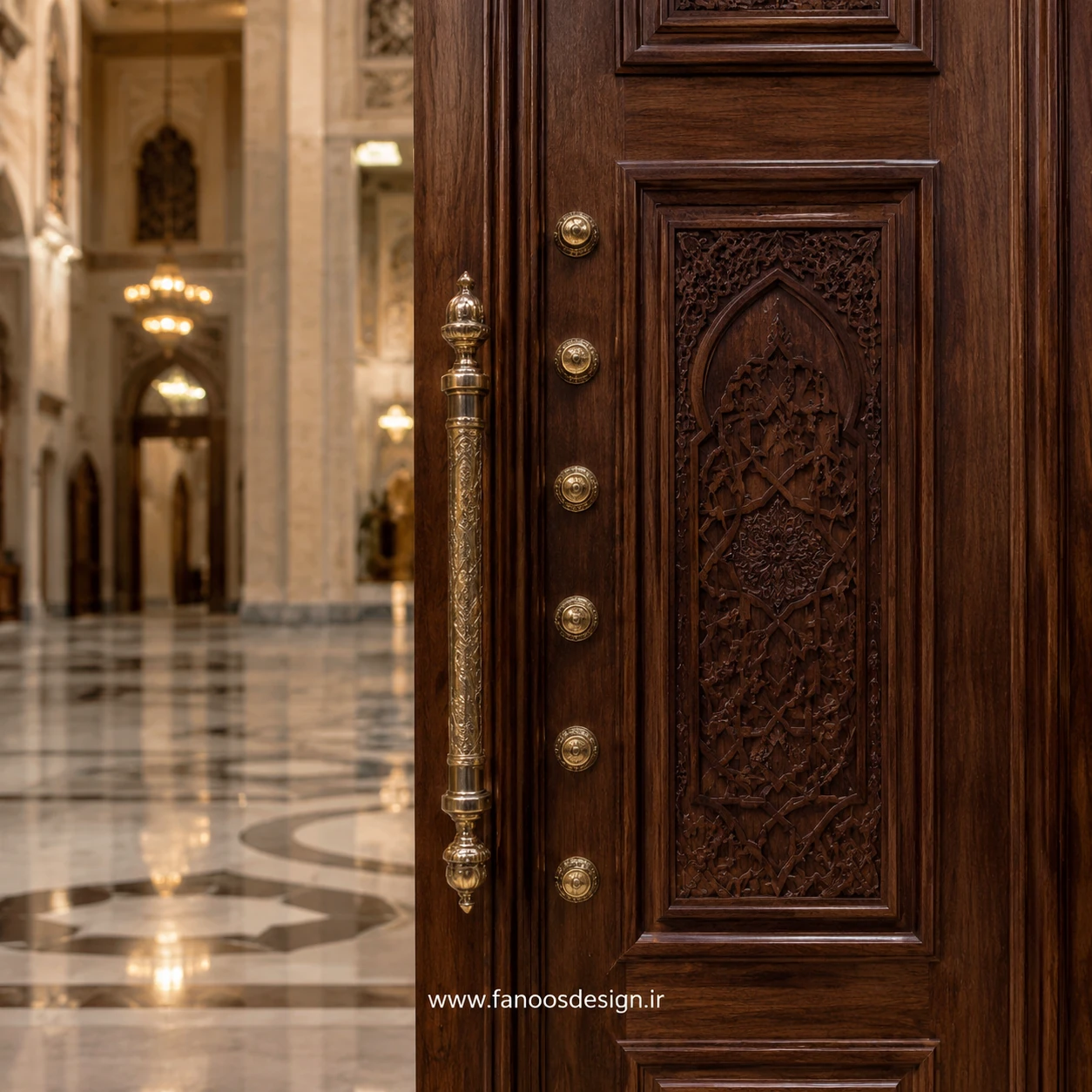 بهترین چوب برای ساخت درب مسجد؛ بررسی دوام و کیفیت